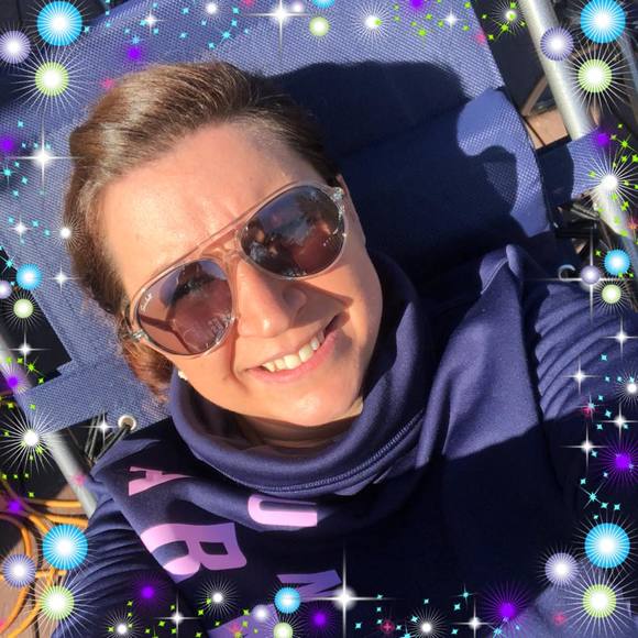 Meet your Posher, Amanda - Picture 1 of 1